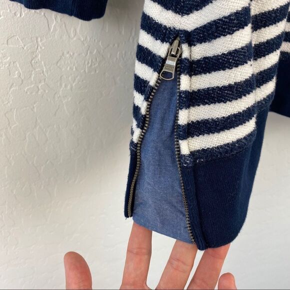 Ralph Lauren navy and white stripe 3/4 sleeve sweatshirt size medium - Picture 2 of 5